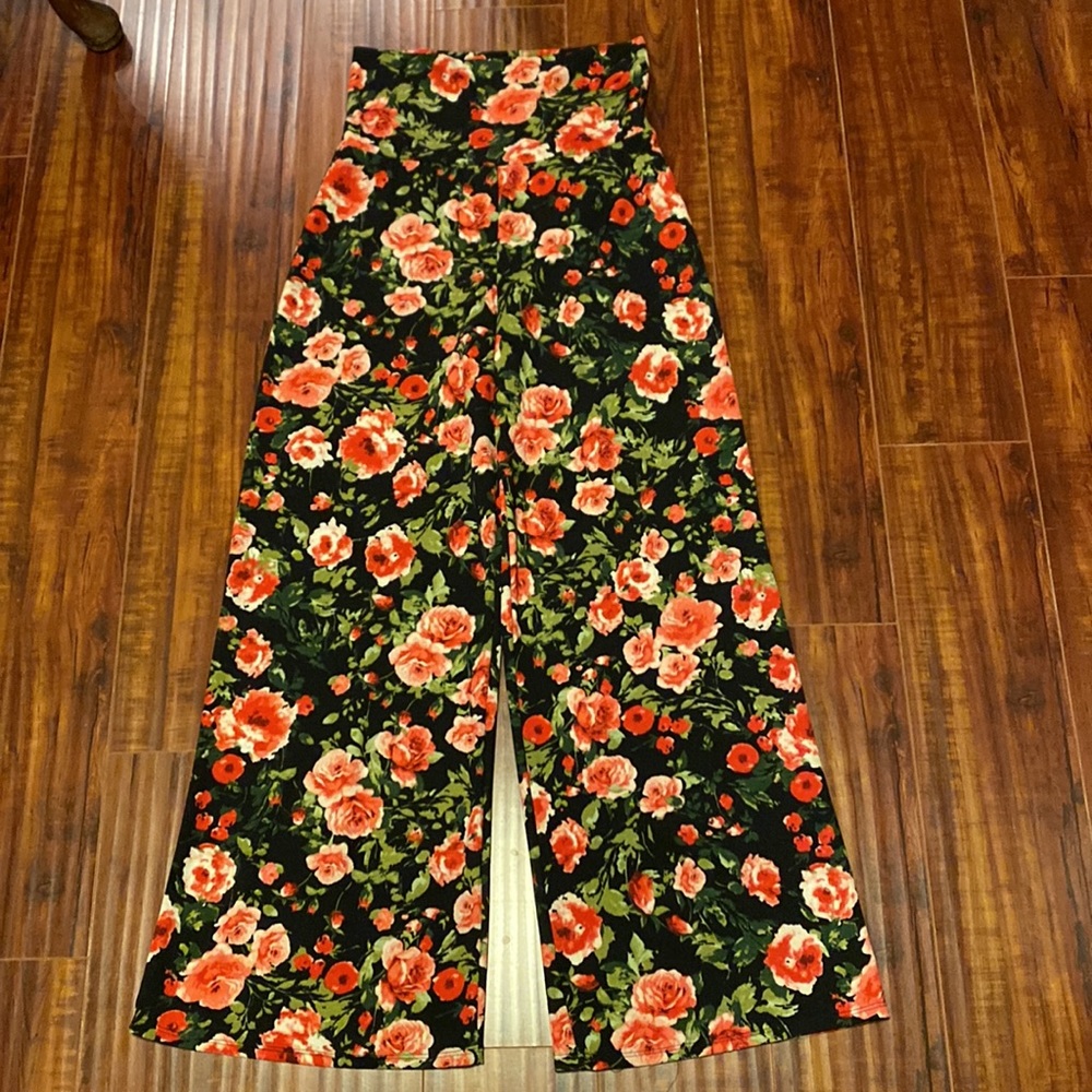Lapis Wide Leg Floral Pants - Black with Red & Green Floral Print
